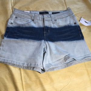 Short jeans size 26
